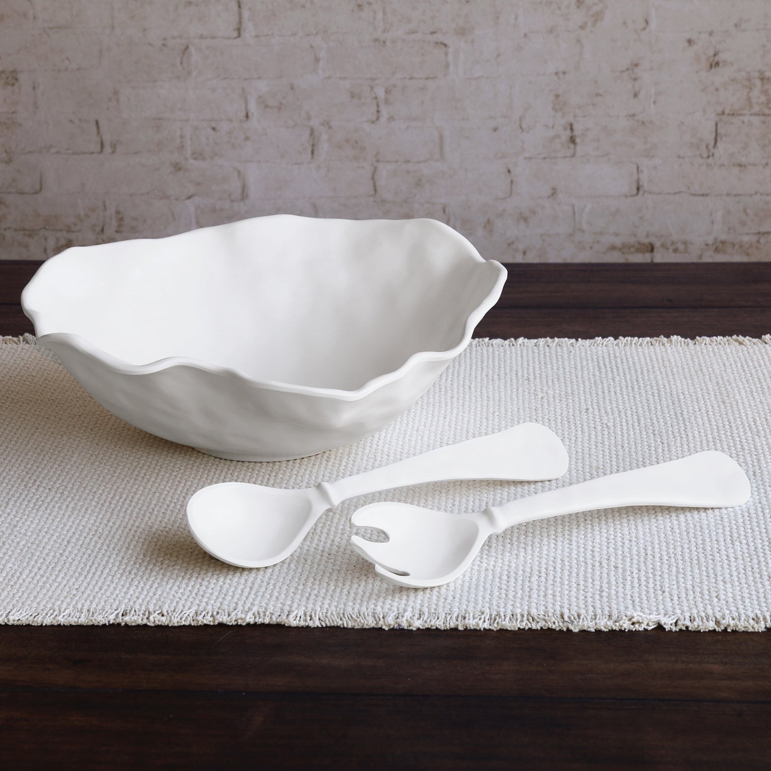 beatriz-ball-vida-nube-large-salad-servers-white