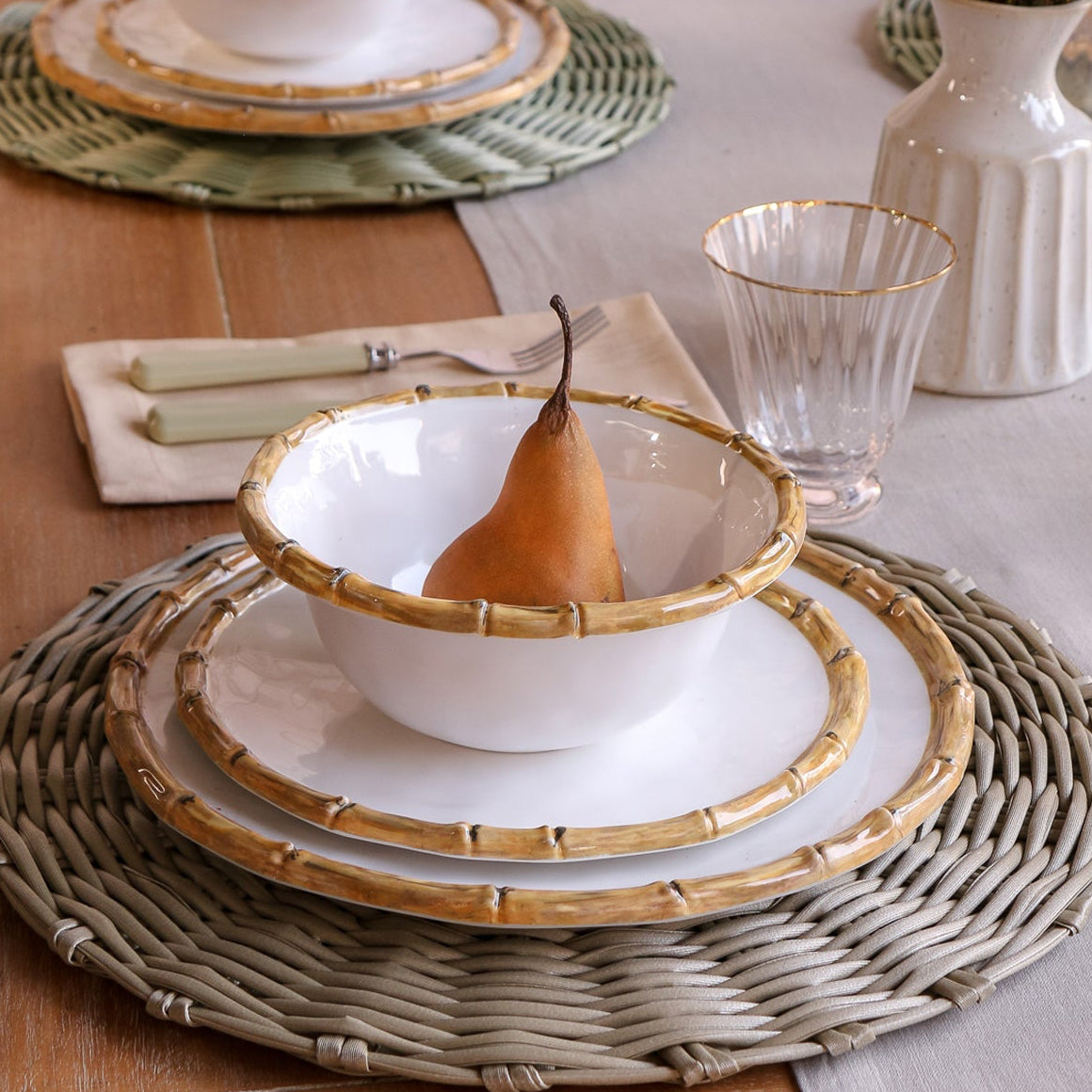 beatriz-ball-vida-bamboo-9-salad-plate-set-of-4-white-and-natural