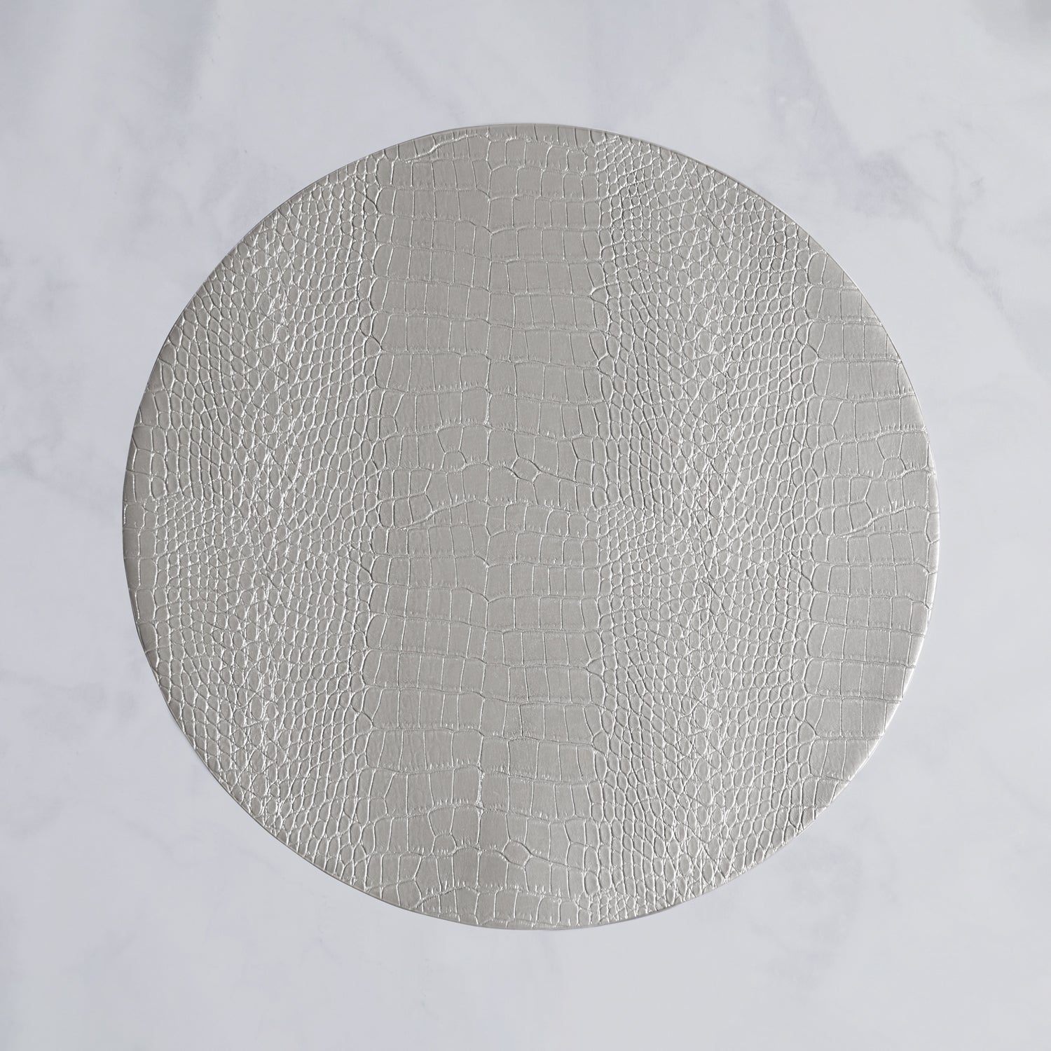 beatriz-ball-vida-croc-reversible-16-round-placemats-set-of-4-silver-and-gold