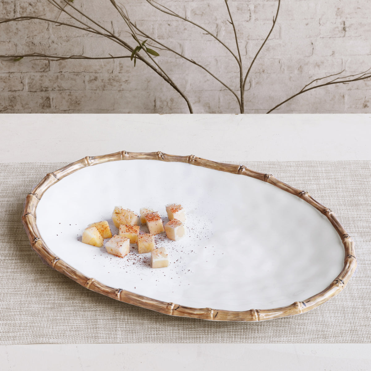 beatriz-ball-vida-bamboo-large-oval-platter-white-and-natural