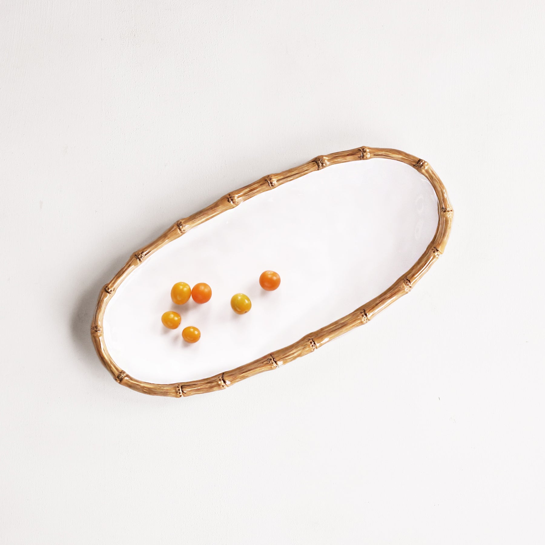 beatriz-ball-vida-bamboo-medium-oval-platter-white-and-natural