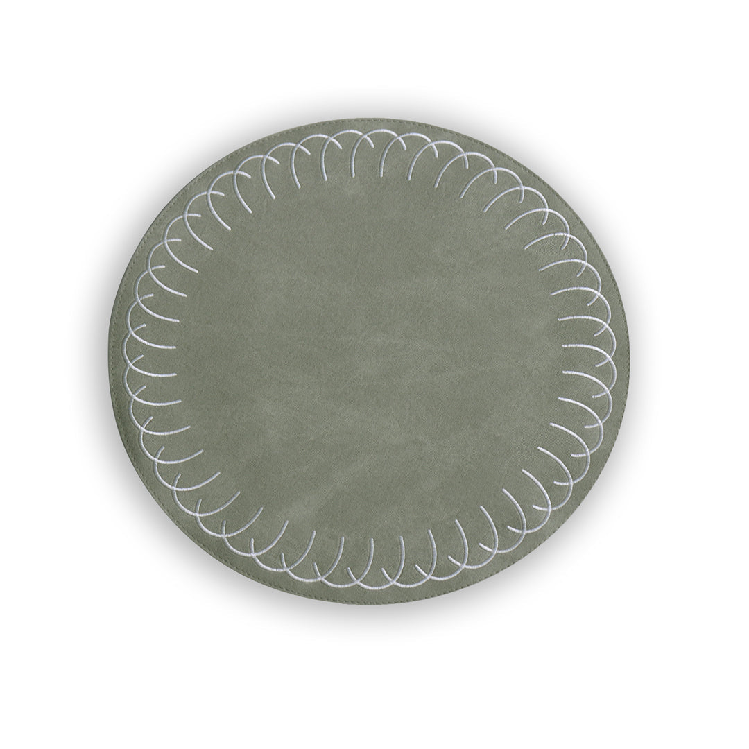 beatriz-ball-vida-round-embroidered-swirl-15-5-round-placemats-set-of-4-green