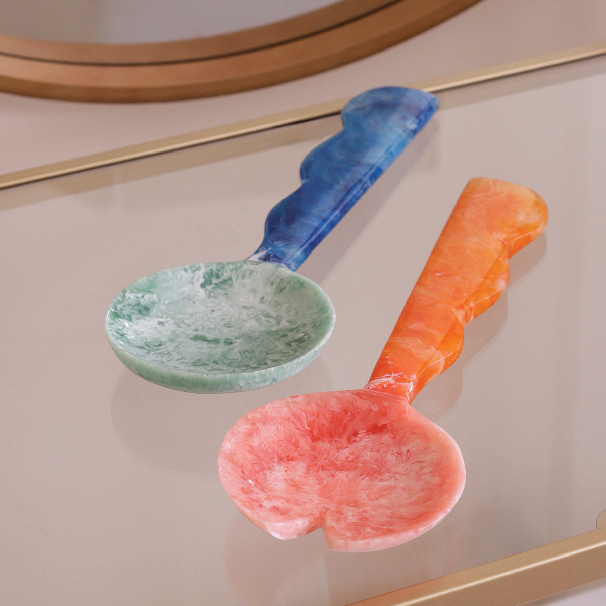 beatriz-ball-vida-resin-salad-servers-orange-and-blue