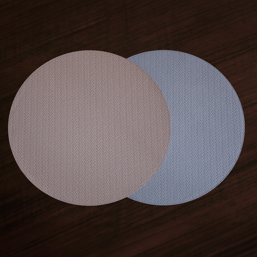 VIDA Snakeskin Reversible 15&quot; Round Placemats Set of 4 (Light Blue and Tan)