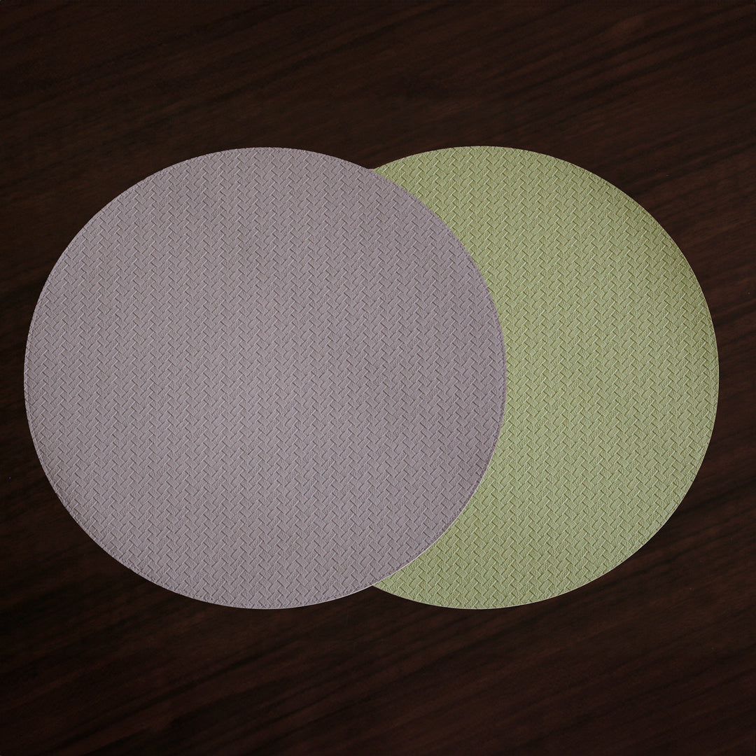 VIDA Snakeskin Reversible 15&quot; Round Placemats Set of 4 (Pale Green and Taupe)
