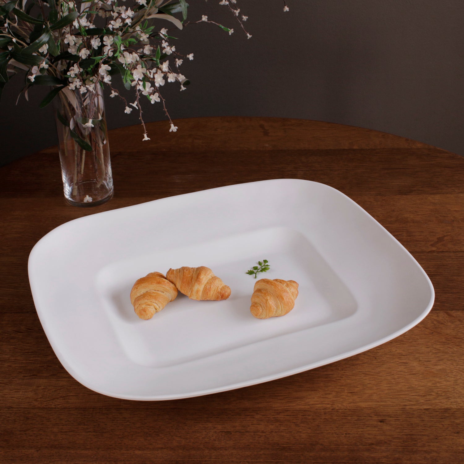 beatriz-ball-vida-nube-extra-large-rectangle-centerpiece-white-seconds-non-refundable