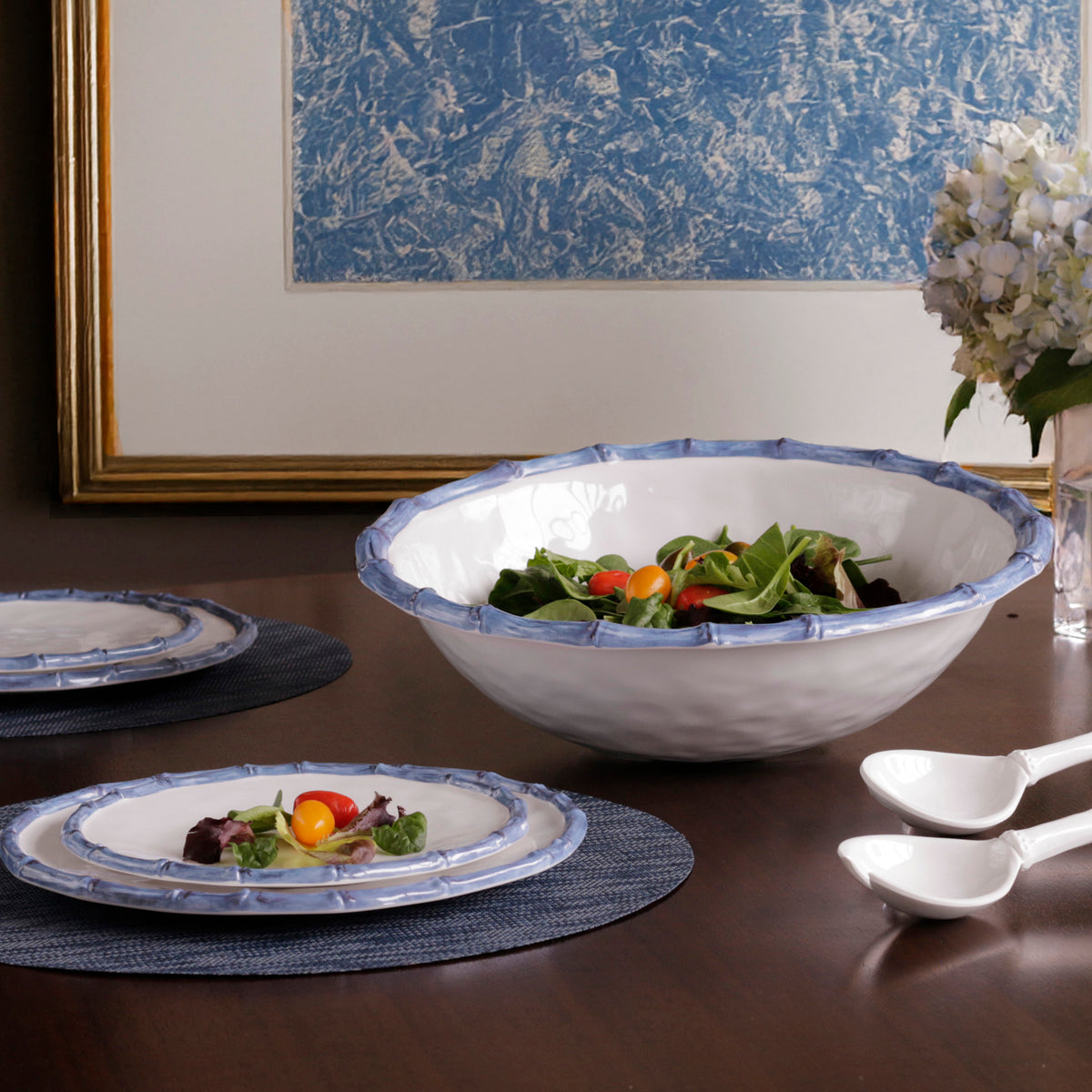 beatriz-ball-vida-bamboo-large-salad-bowl-white-and-blue