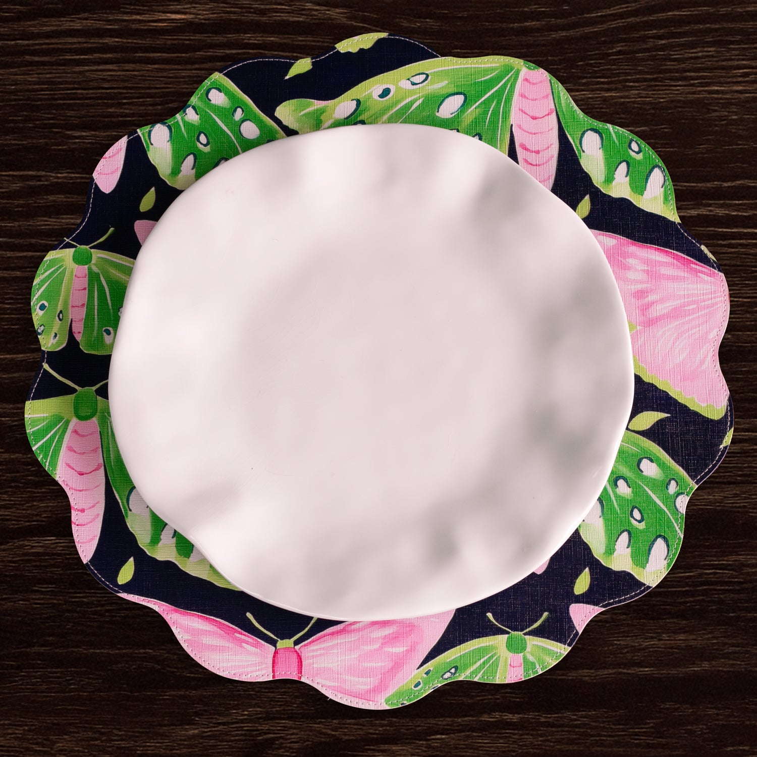 beatriz-ball-vida-butterflies-and-flowers-reversible-round-placemats-set-of-4-pink-and-green