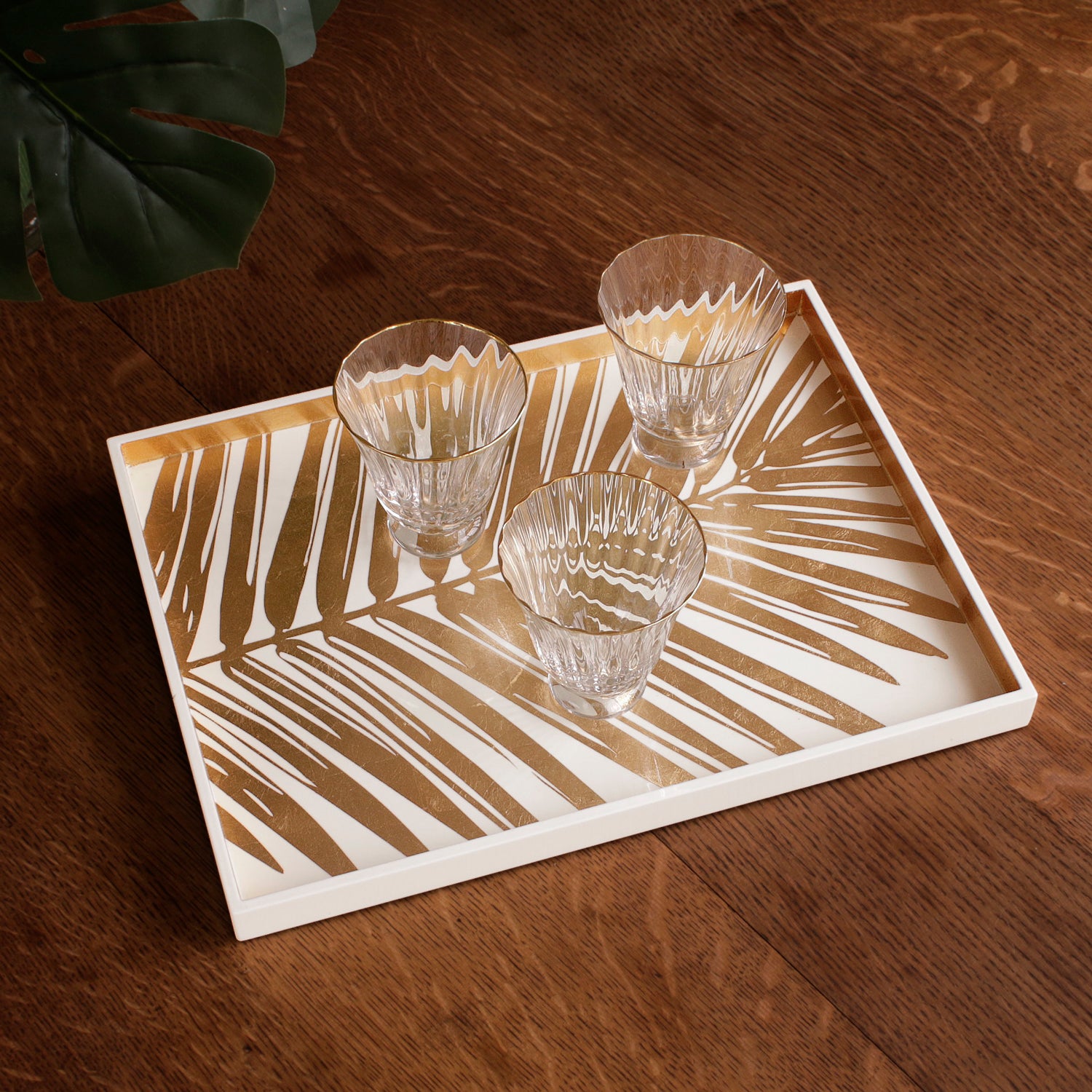 INDOCHINE Small Lacquered Palm Tray White and Gold