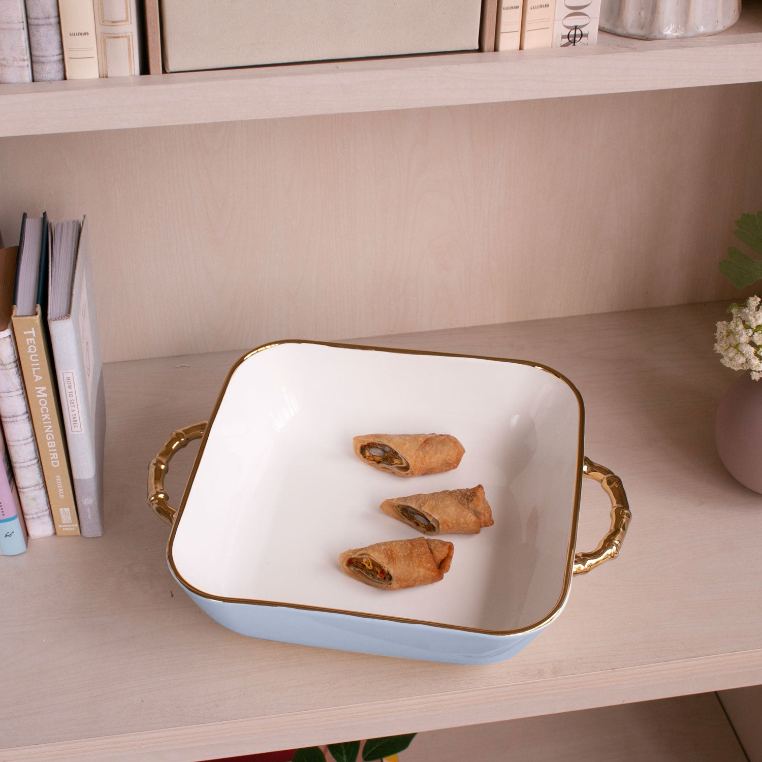 CERAMIC Bambu Square Casserole Periwinkle & White