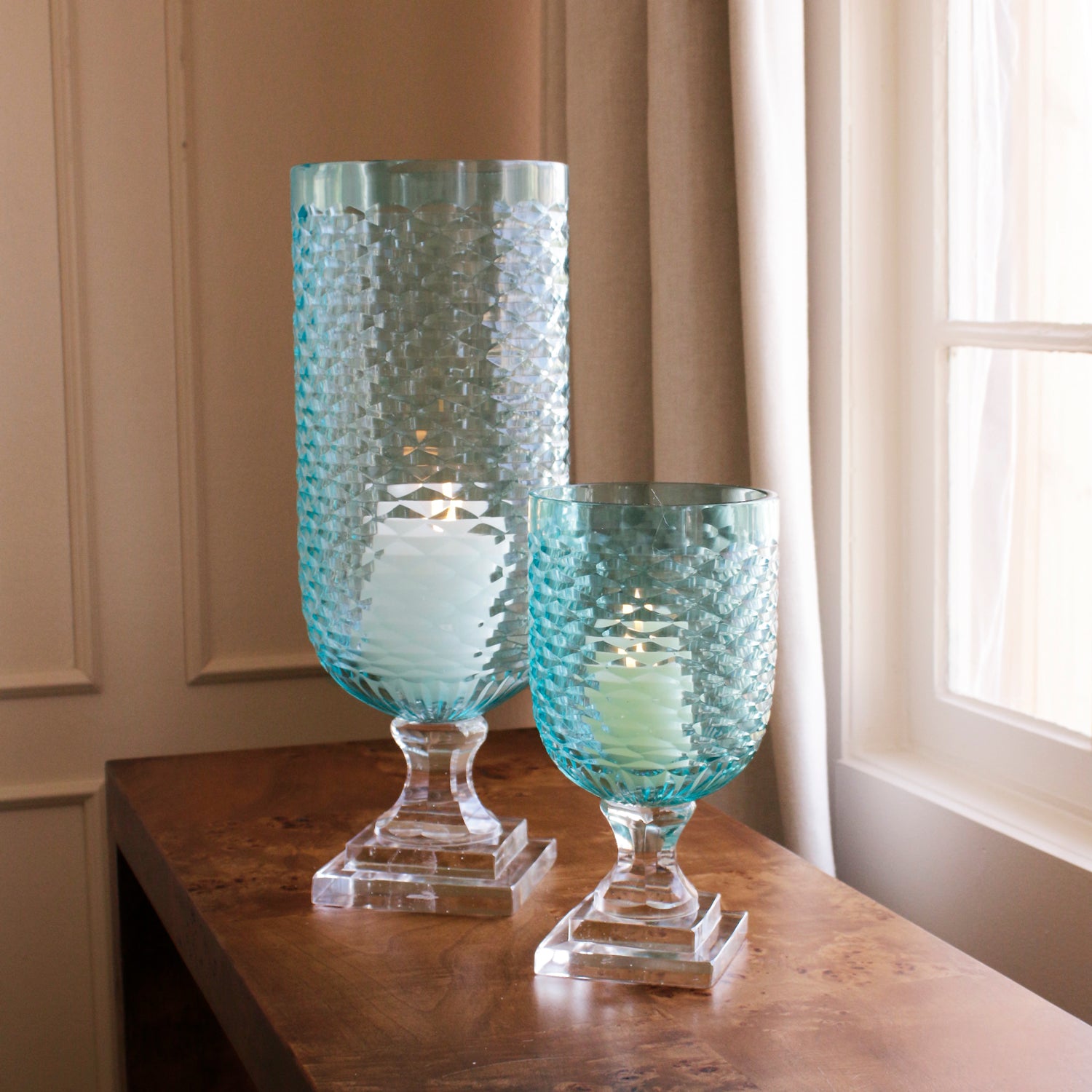 glass-eclat-tall-hurricane-pale-blue-clear