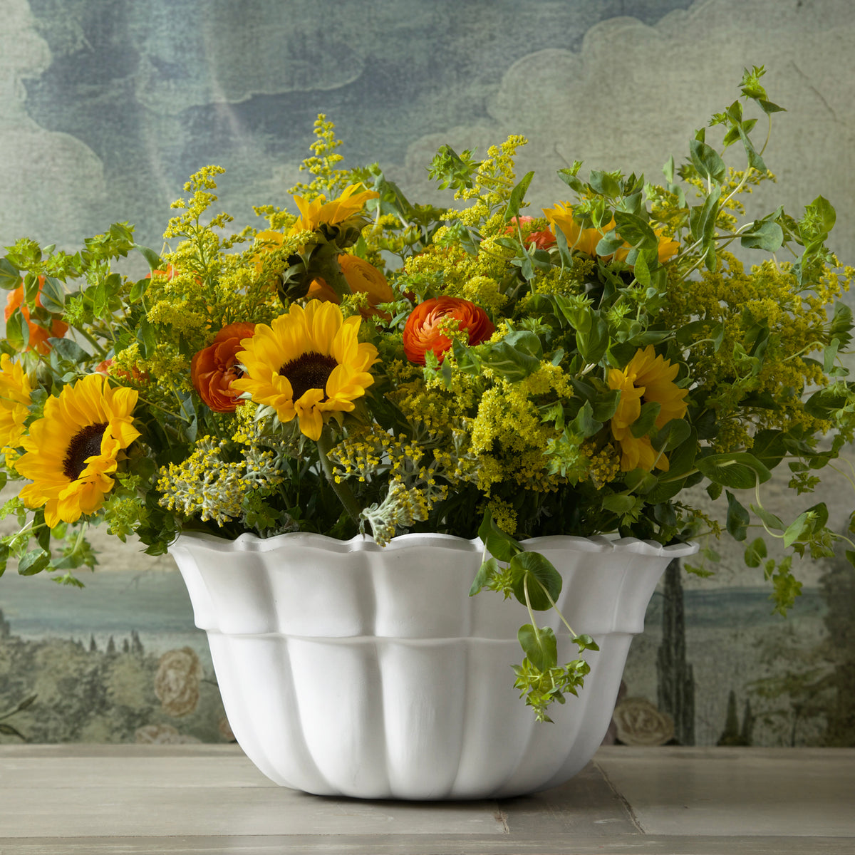 VIDA Tuscany Extra Large Centerpiece/Punch Bowl (White)