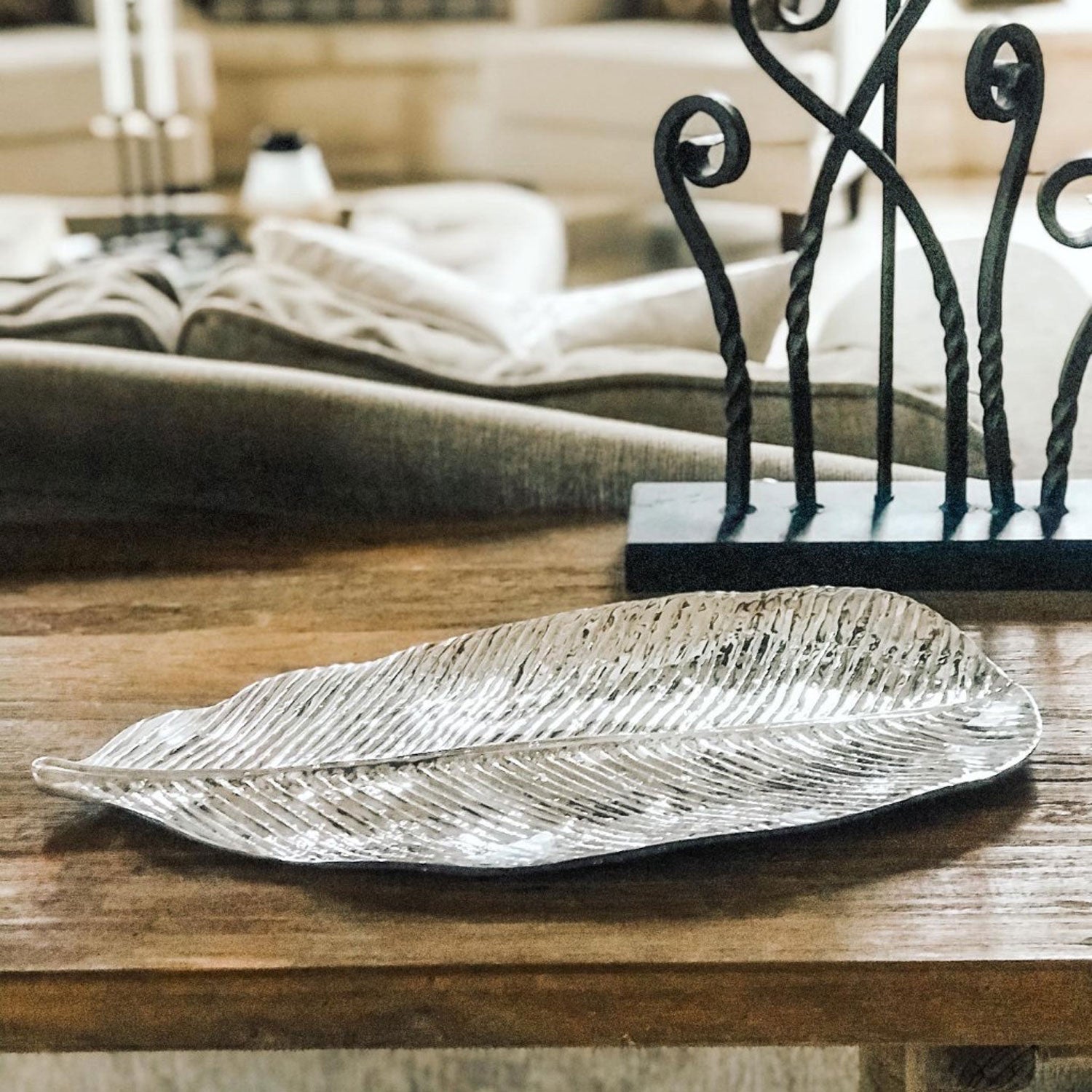 beatriz-ball-garden-jungle-leaf-large-platter
