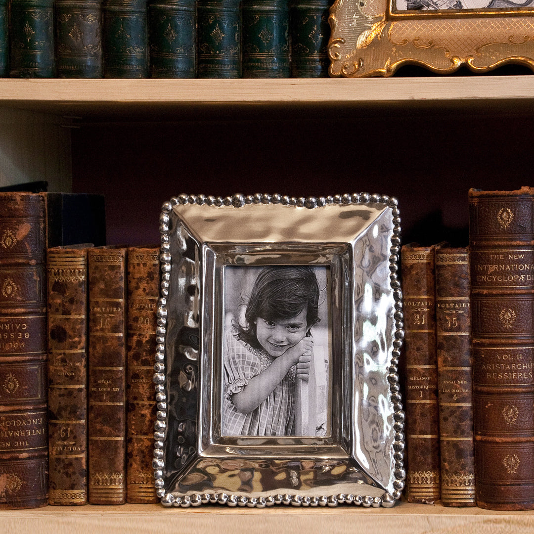 beatriz-ball-frame-organic-pearl-4-x-6-frame