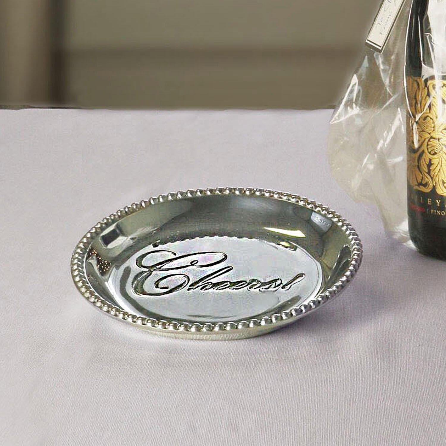 beatriz-ball-giftables-organic-pearl-round-wine-plate-cheers