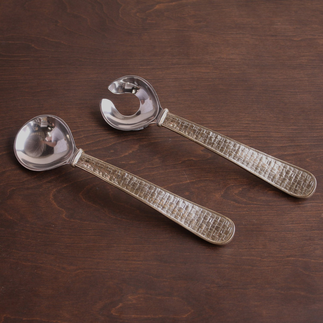 beatriz-ball-sierra-modern-nassau-servers