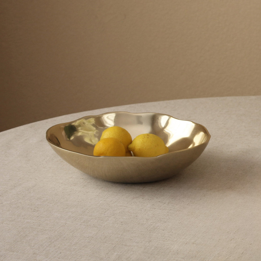 SIERRA MODERN Organic Medium Bowl (Shiny Gold)