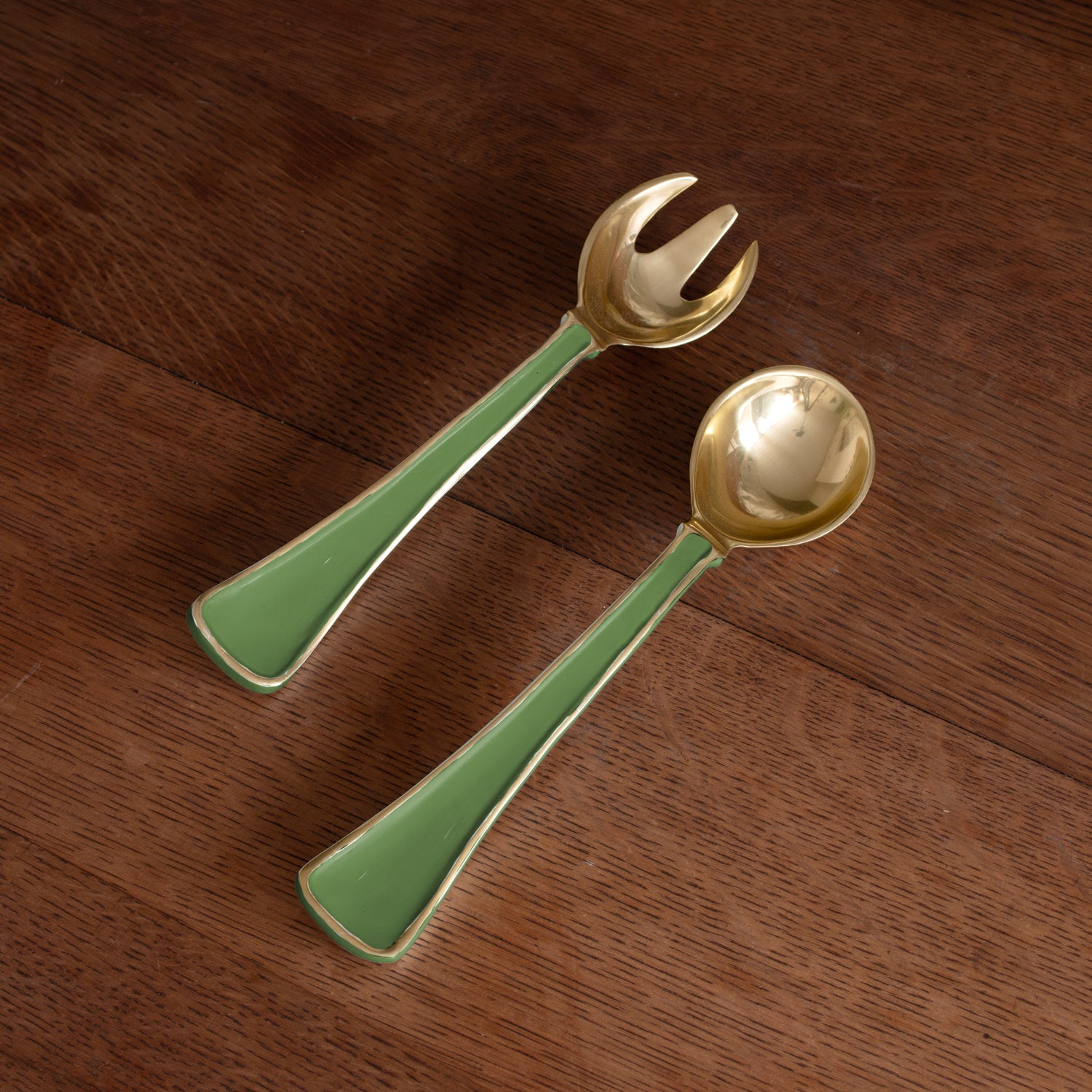 beatriz-ball-encanto-soho-salad-servers-leaf-green