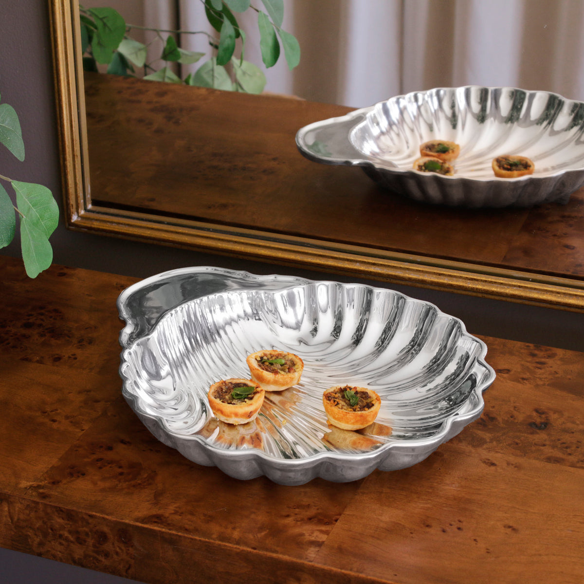 beatriz-ball-vintage-medium-scallop-shell