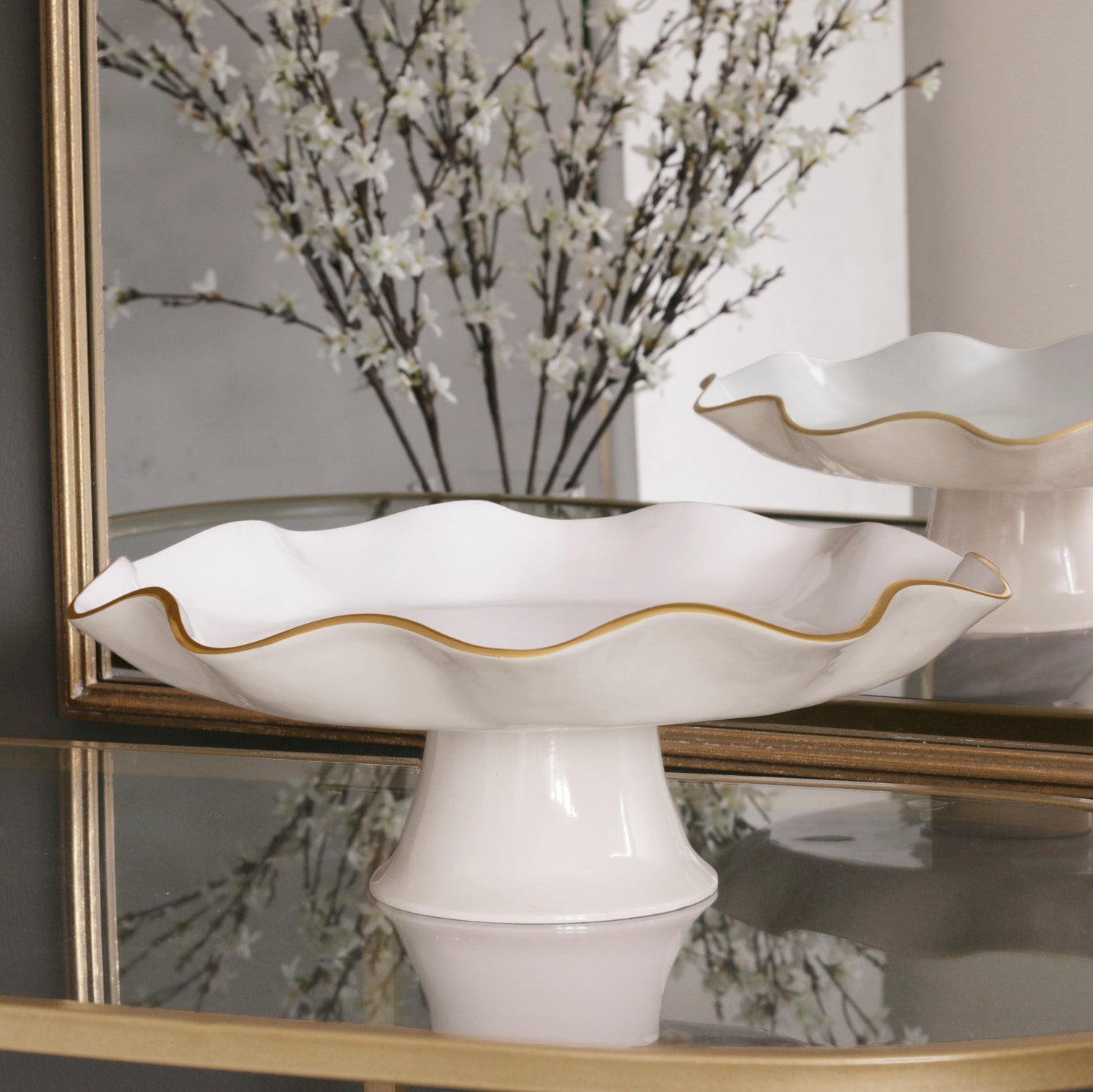 beatriz-ball-encanto-carola-pedestal-cake-plate-cream-and-white