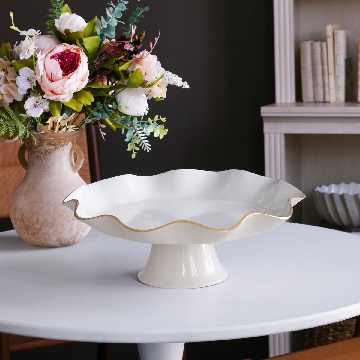 beatriz-ball-encanto-carola-pedestal-cake-plate-cream-and-white