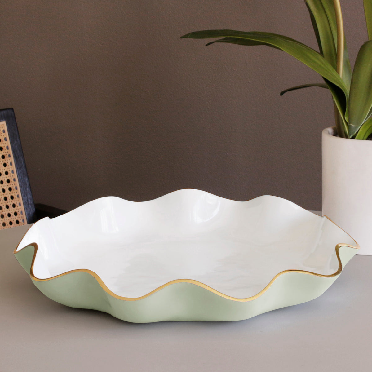 beatriz-ball-encanto-carola-large-round-platter-pistachio-and-white