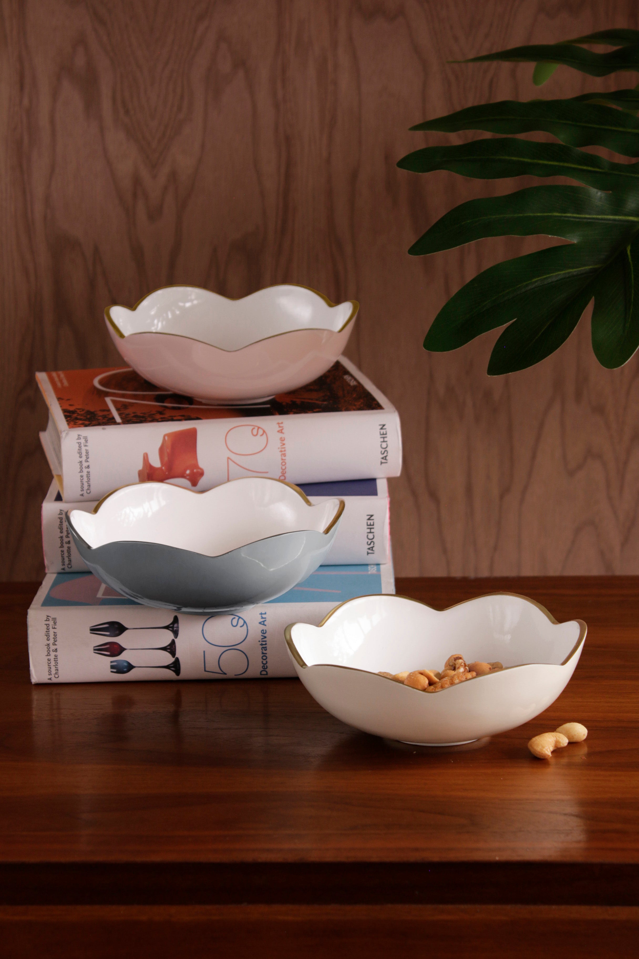 encanto-amelia-mini-round-bowl-slate-and-white