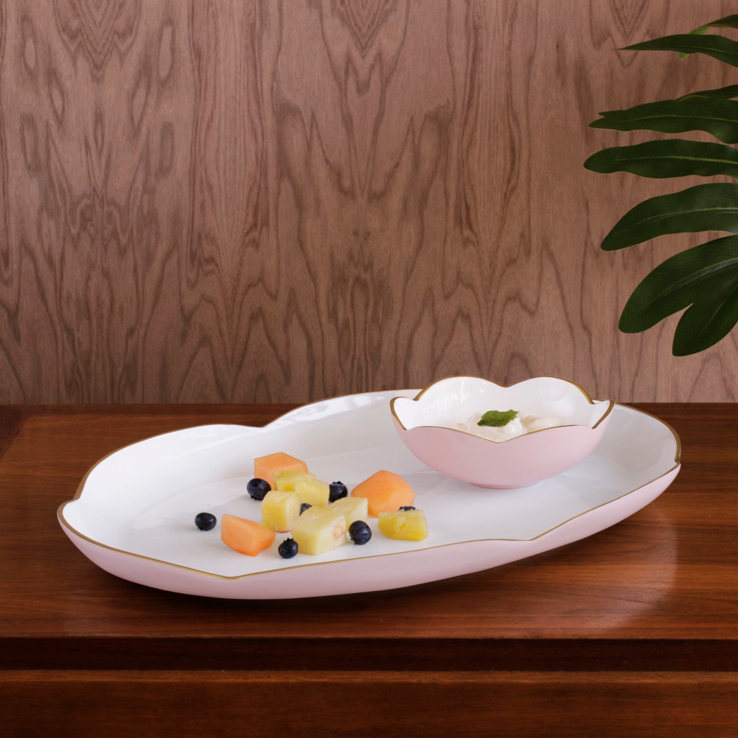 encanto-amelia-mini-round-bowl-camellia-and-white