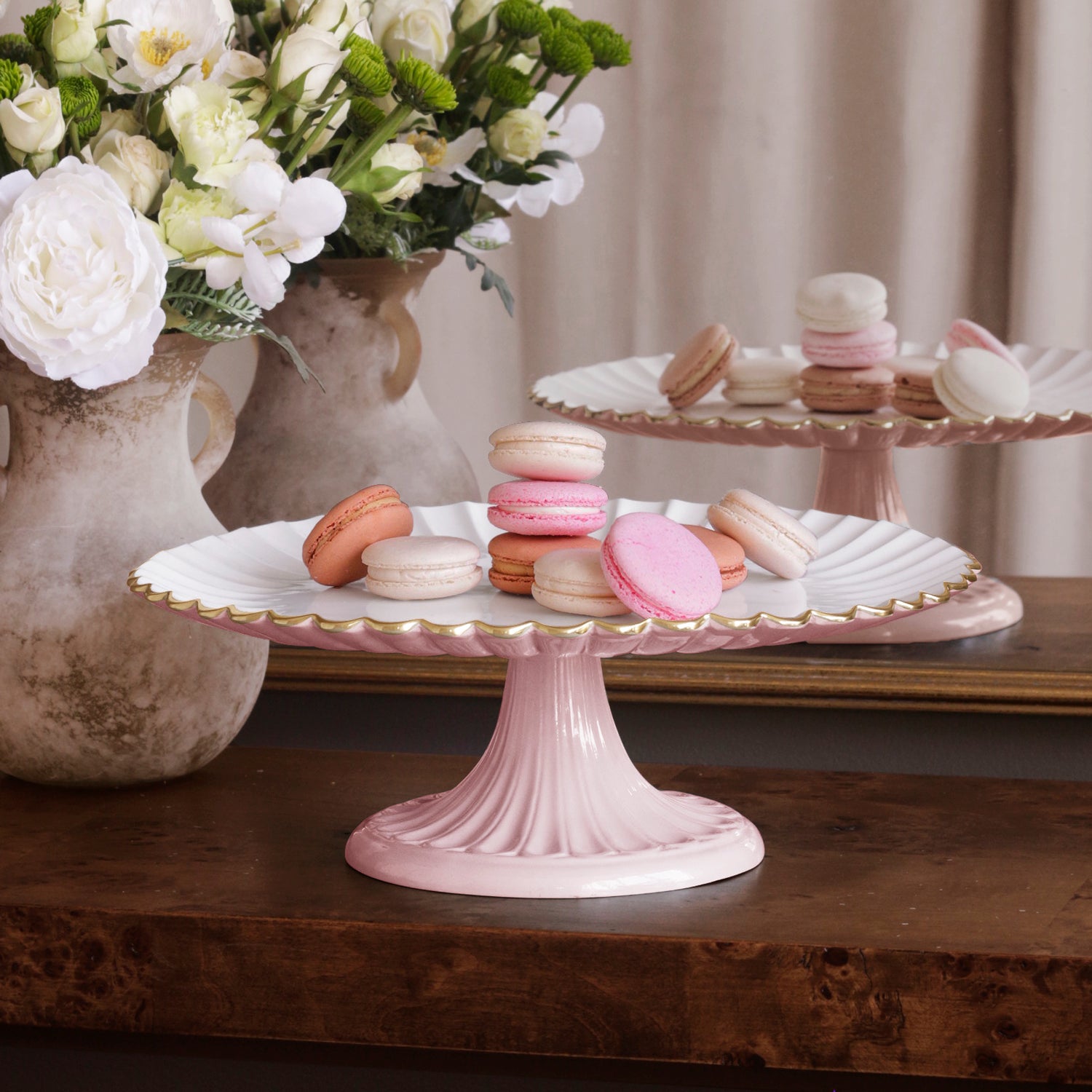 encanto-vienna-pedestal-cake-plate-camellia-and-white