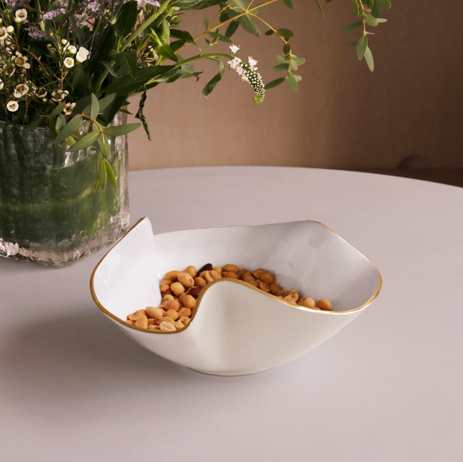 ENCANTO Aries Medium Bowl Cream and White