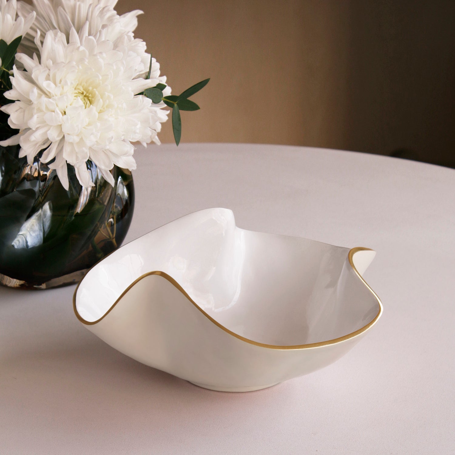 ENCANTO Aries Medium Bowl Cream and White