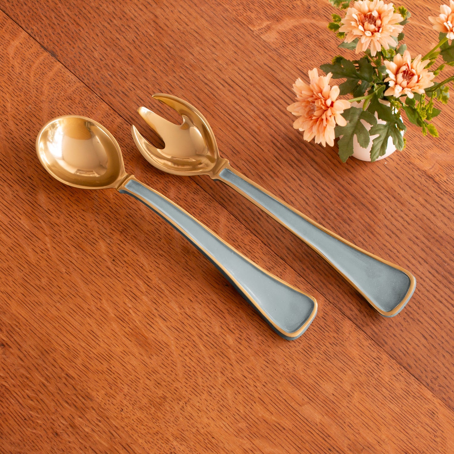 encanto-soho-servers-slate