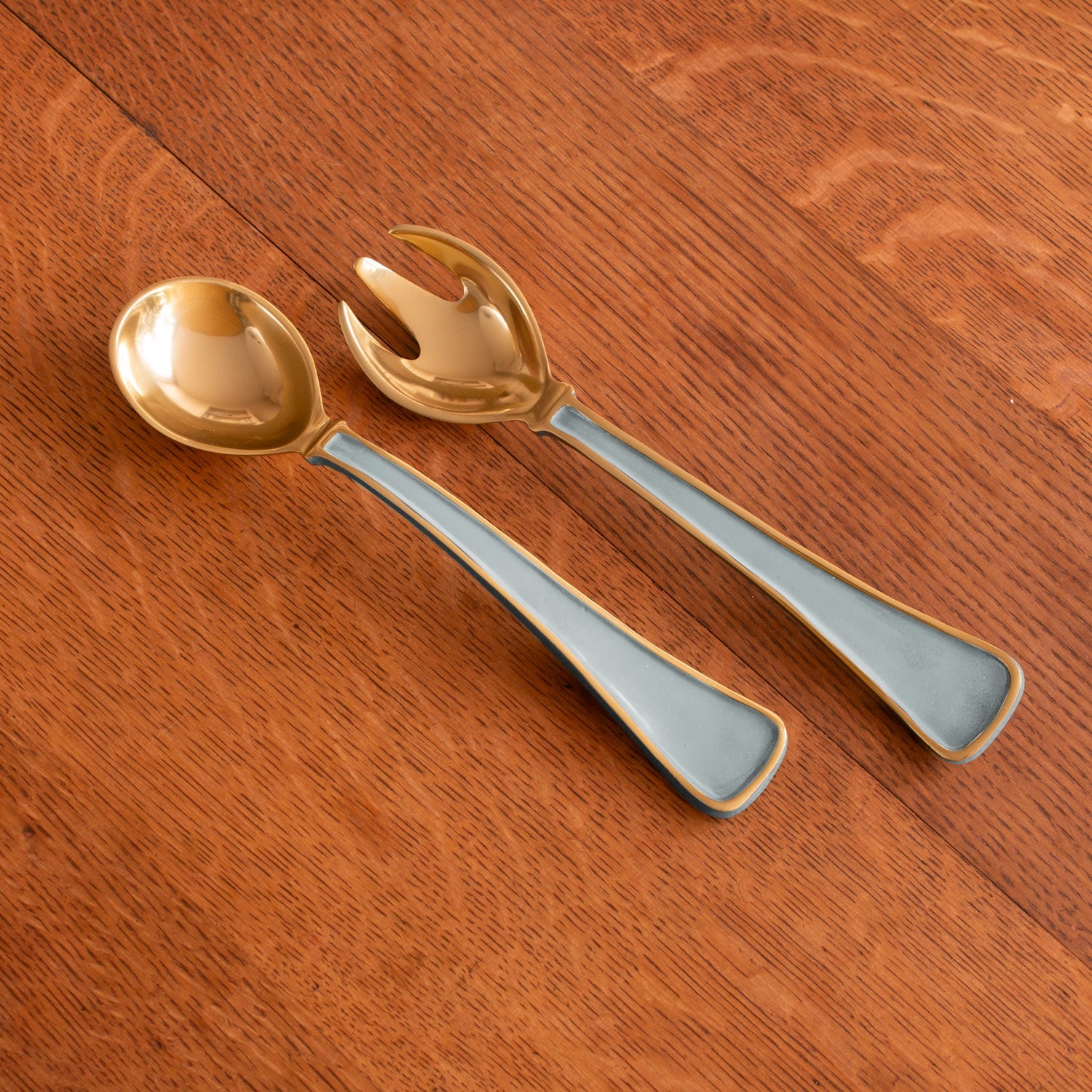 encanto-soho-servers-slate