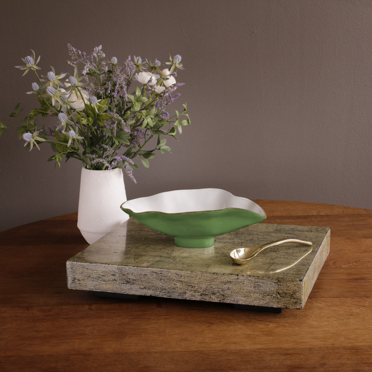 ENCANTO Claire Small Oval Bowl with Spoon Leaf Green and White