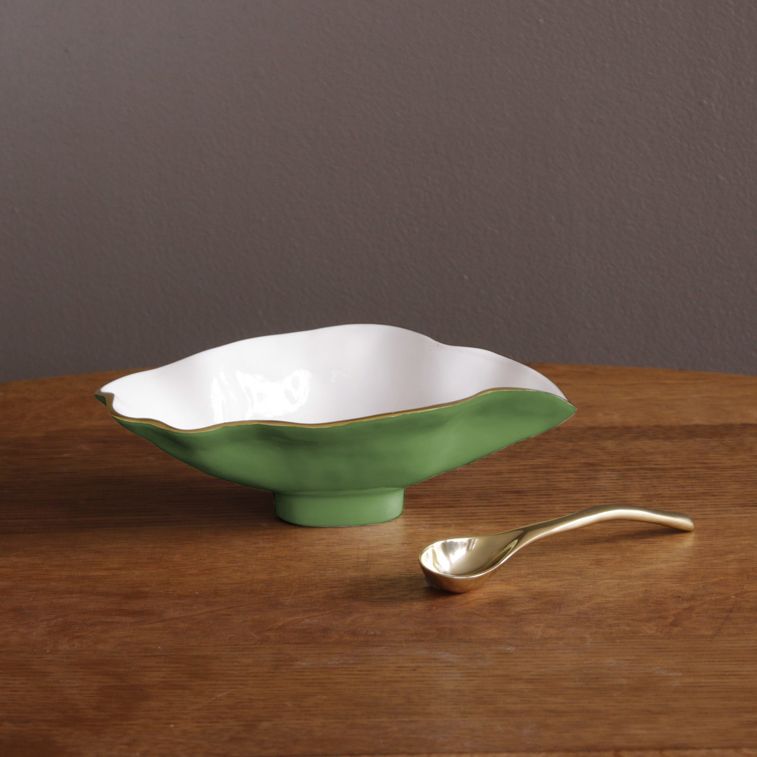ENCANTO Claire Small Oval Bowl with Spoon Leaf Green and White