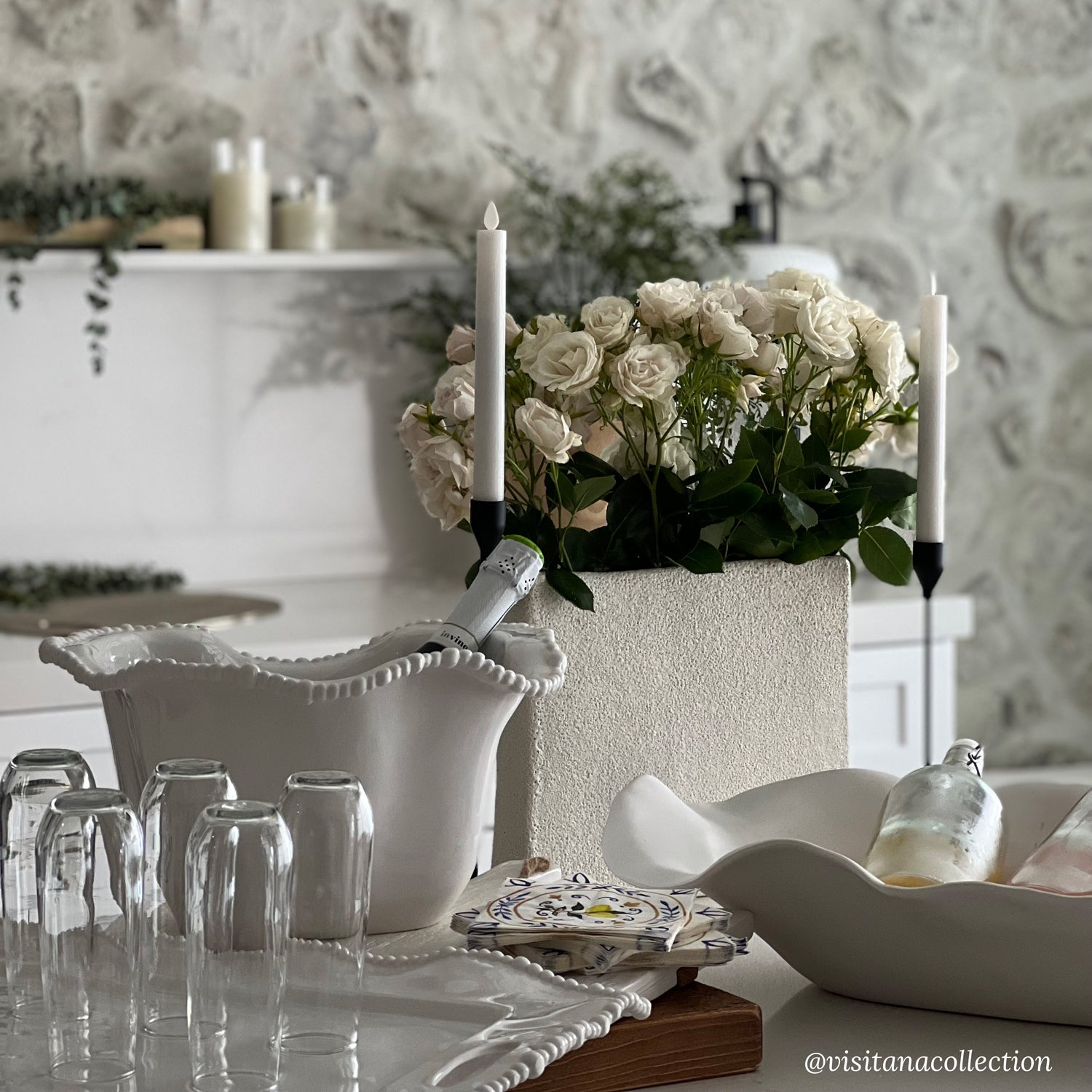 beatriz-ball-vida-nube-extra-large-oval-centerpiece-white