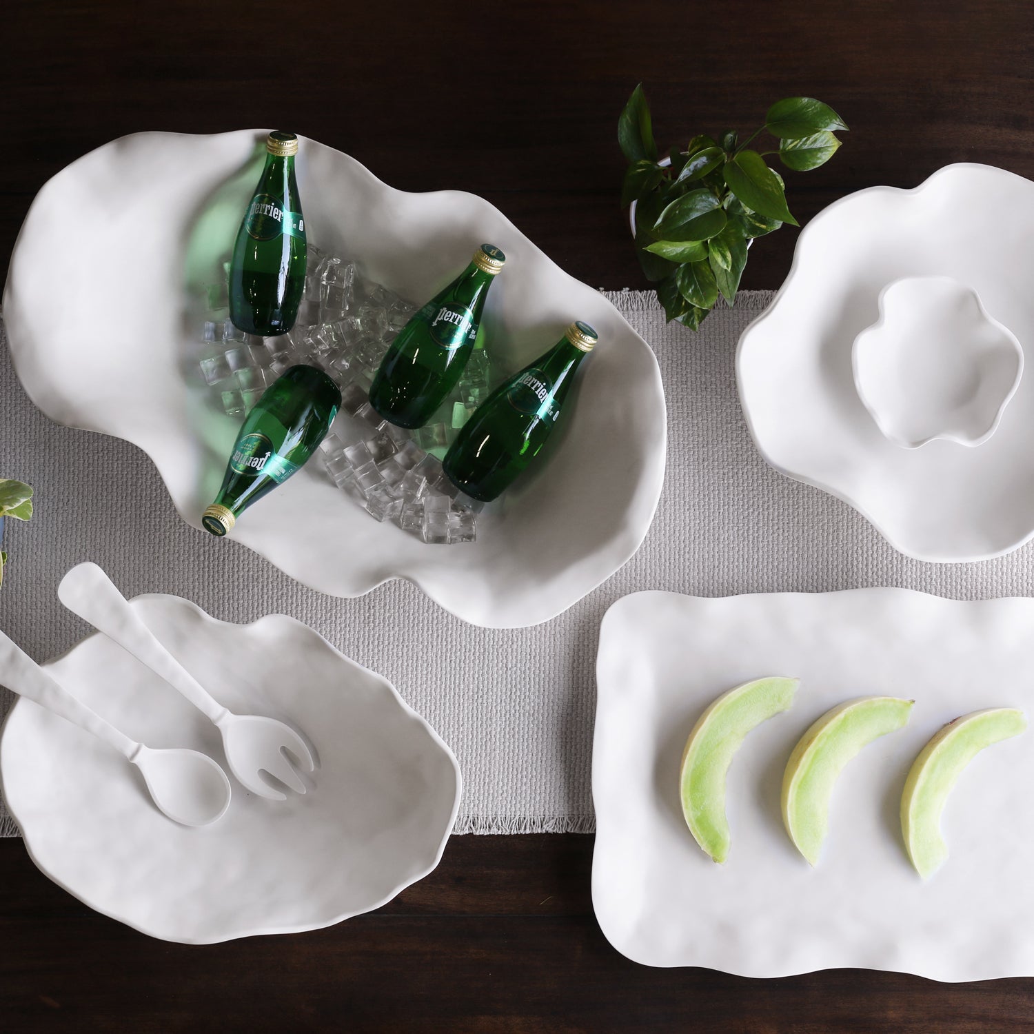 beatriz-ball-vida-nube-extra-large-oval-centerpiece-white