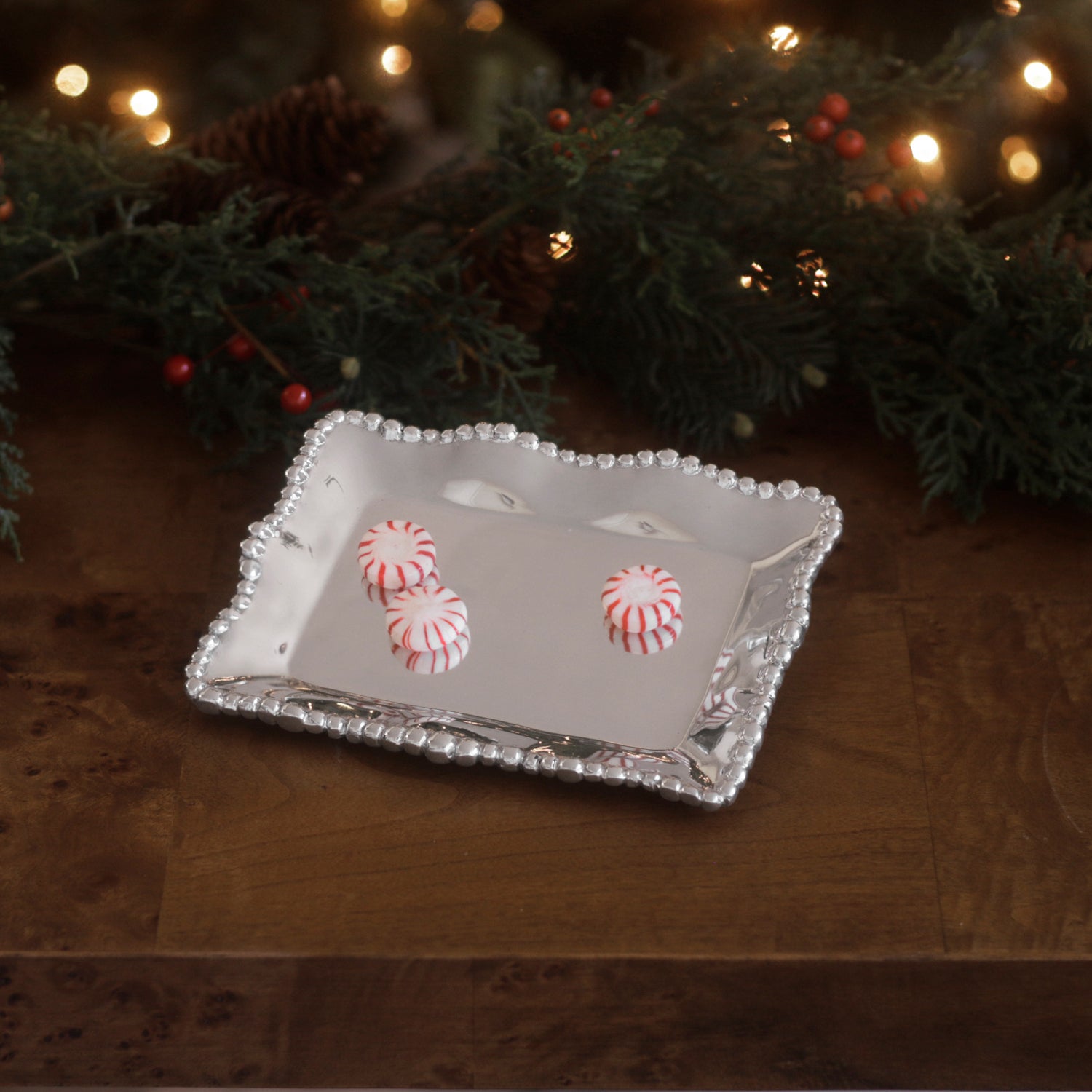 GIFTABLES Organic Pearl Rectangular Tray