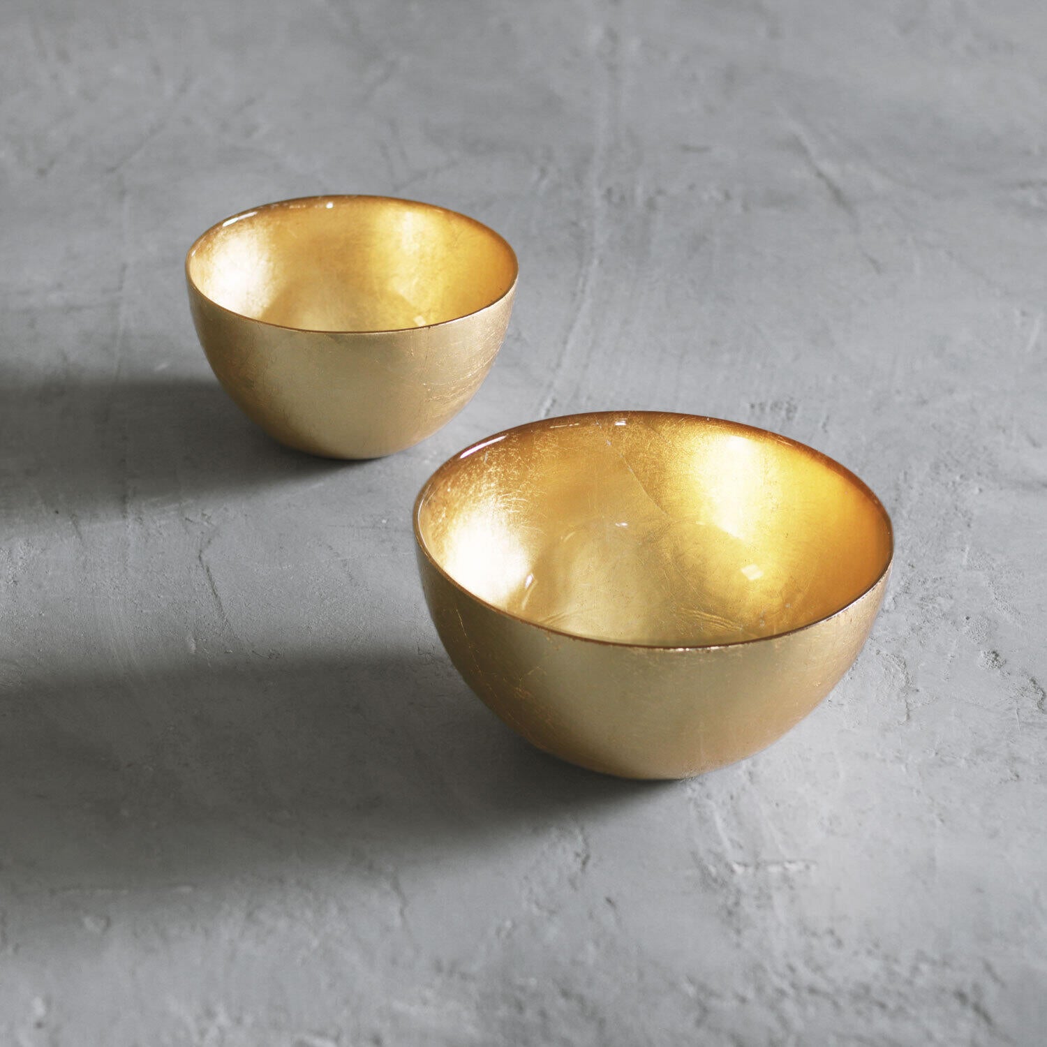 beatriz-ball-glass-new-orleans-round-foil-leafing-bowl-set-of-2-gold