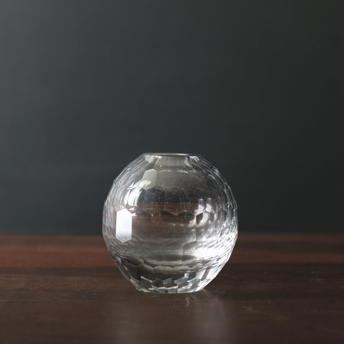 GLASS Faceted Round Bud Vase (Clear)