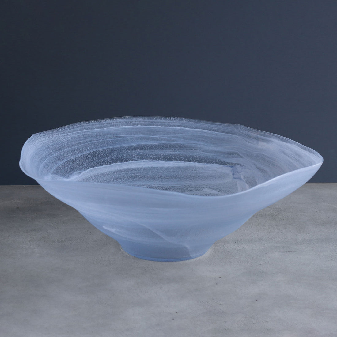 beatriz-ball-glass-alabaster-wave-extra-large-bowl-clear-and-blue