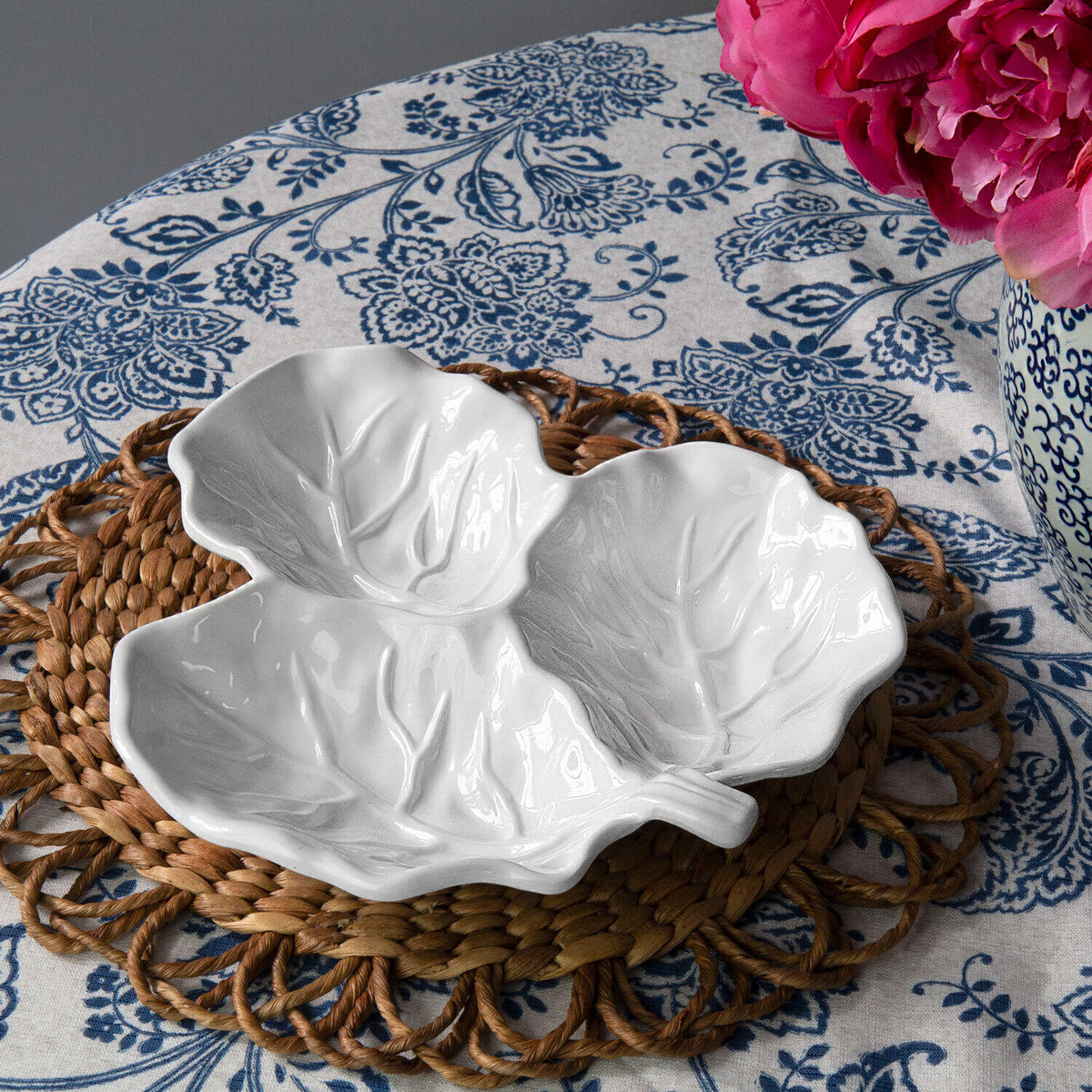 beatriz-ball-vida-lettuce-triple-dip-white