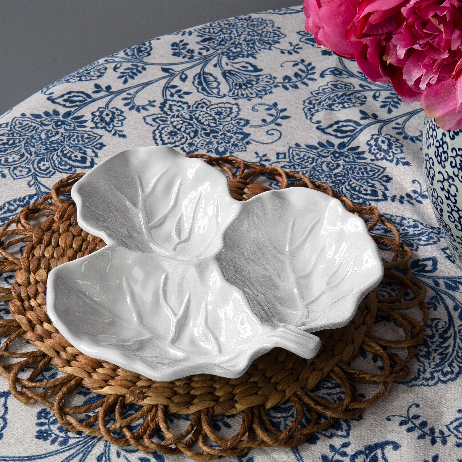 beatriz-ball-vida-lettuce-triple-dip-white