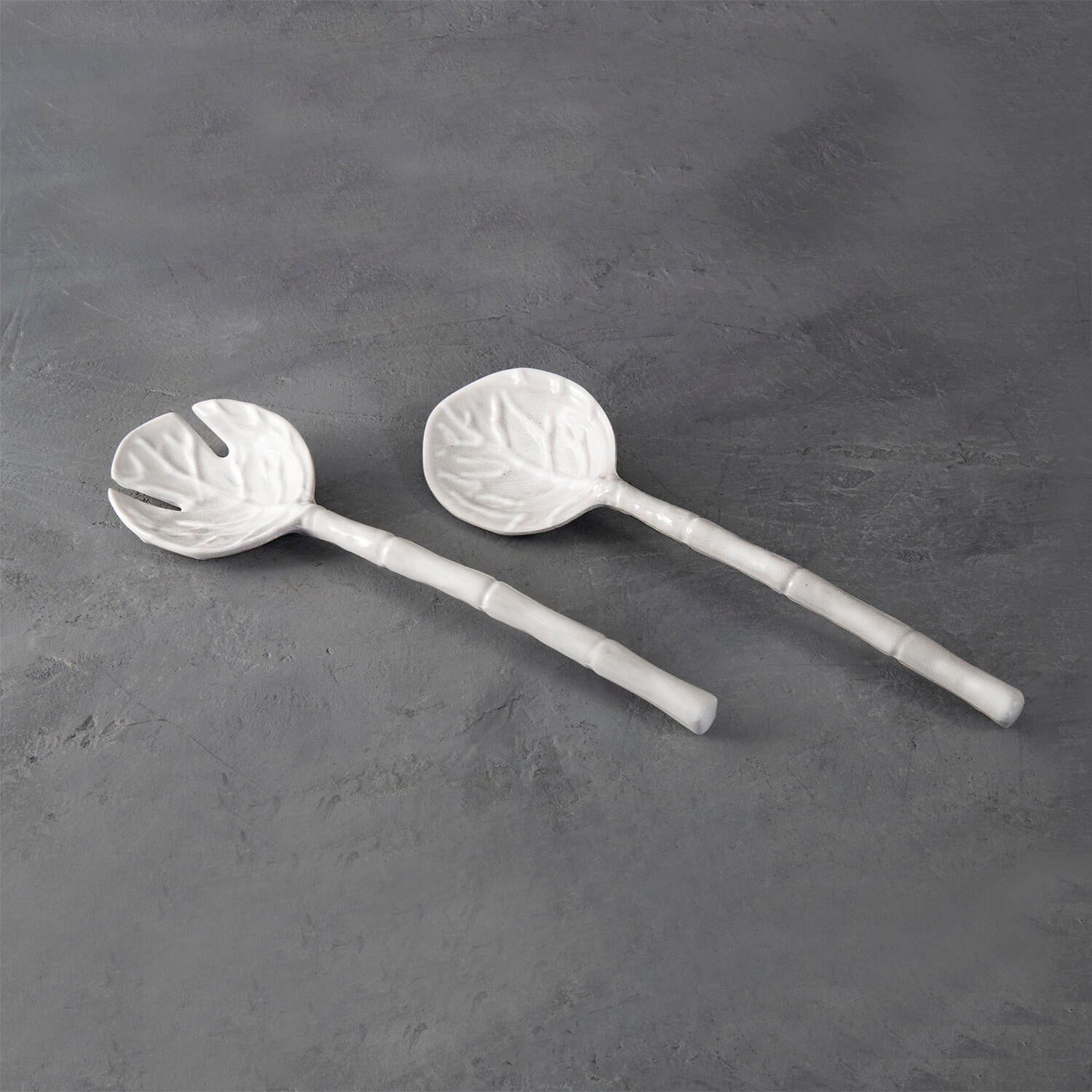 beatriz-ball-vida-lettuce-large-salad-servers-white