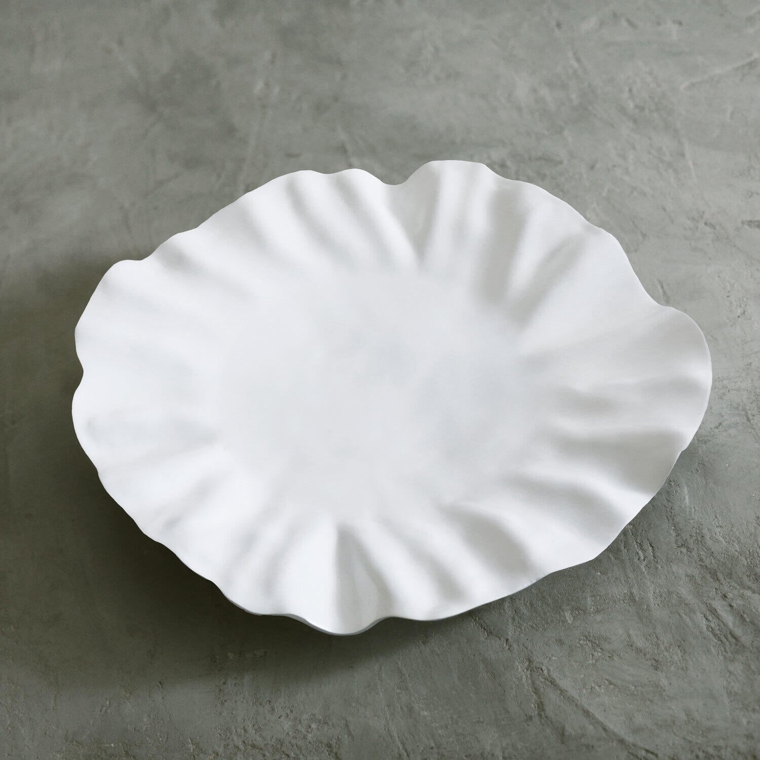 VIDA Bloom Large Round Platter (White)