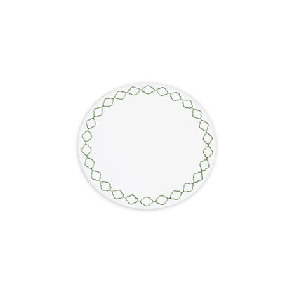 VIDA Round Embroidered Quatrefoil  15.5&quot; Round Placemats Set of 4 (Green)