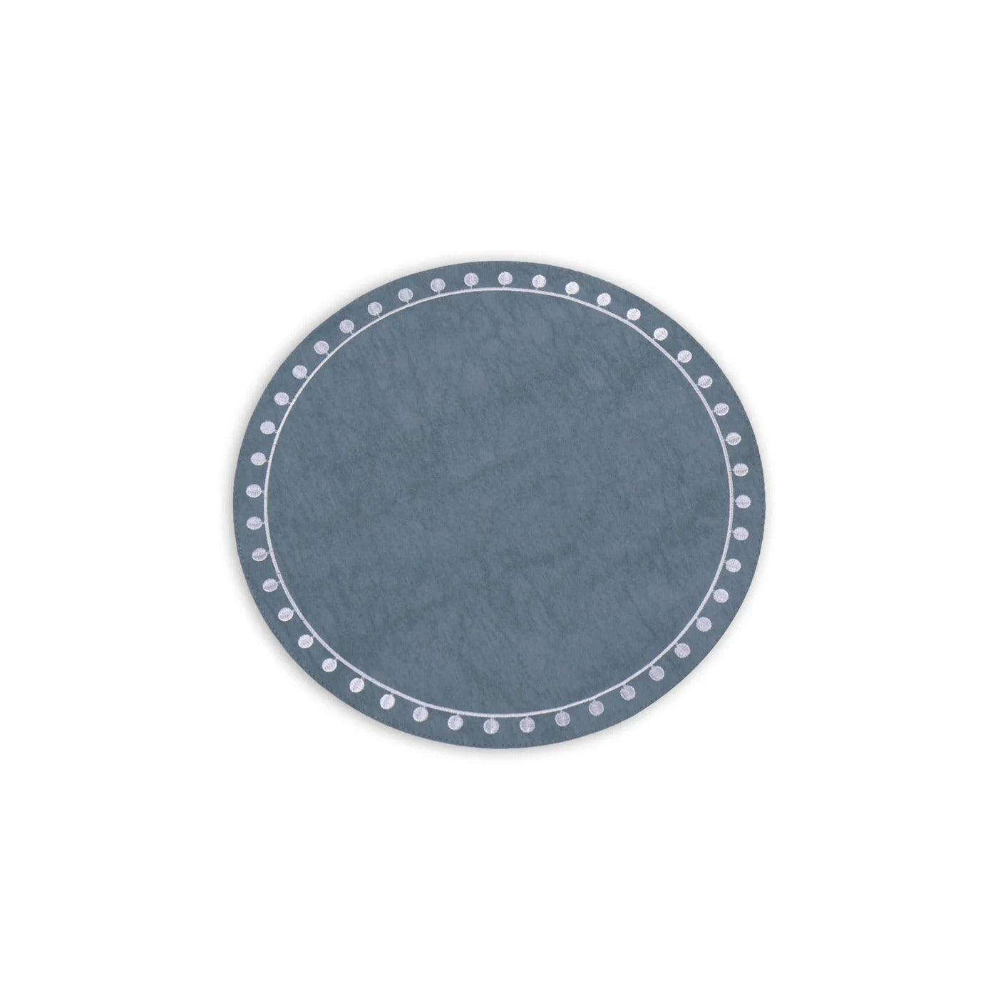 beatriz-ball-vida-round-embroidered-dots-15-5-round-placemats-set-of-4-blue-and-white
