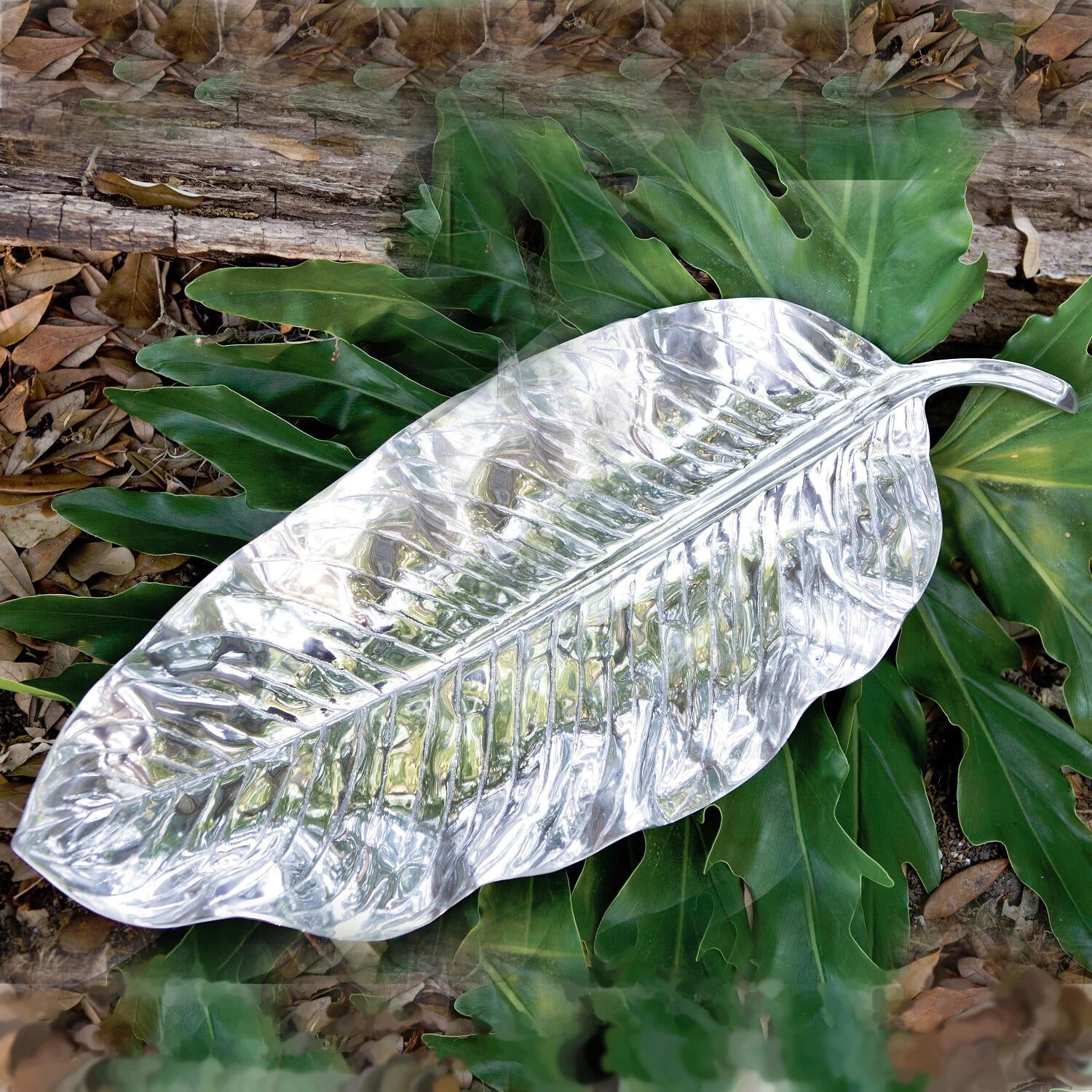 beatriz-ball-garden-zebra-leaf-large-platter