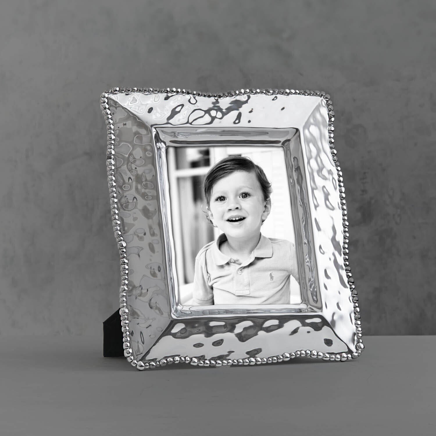 beatriz-ball-frame-organic-pearl-8-x-10-frame