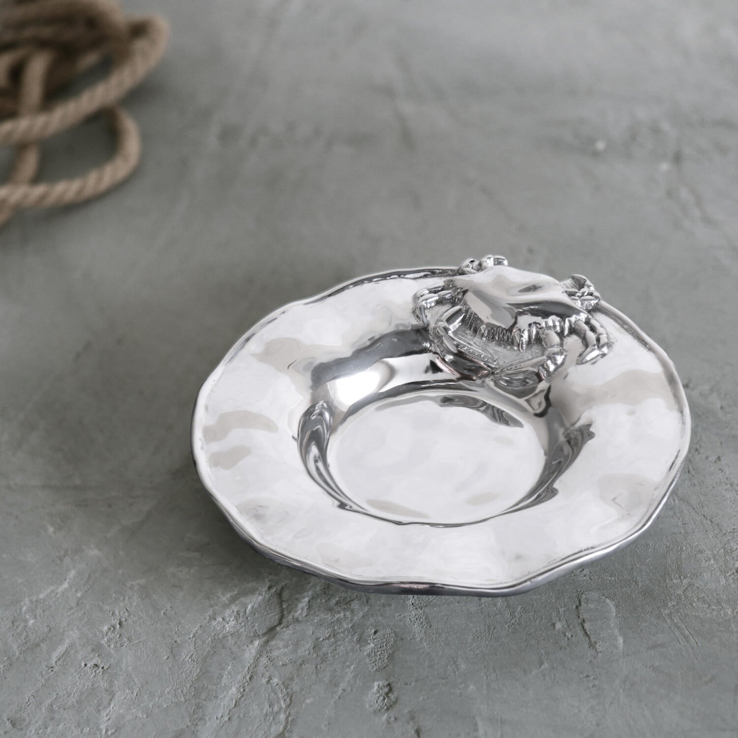 beatriz-ball-giftables-ocean-crab-wine-coaster